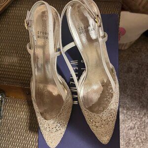 Stuart Weitzman Lady Gold Swiss Lace, size 9 Heels
